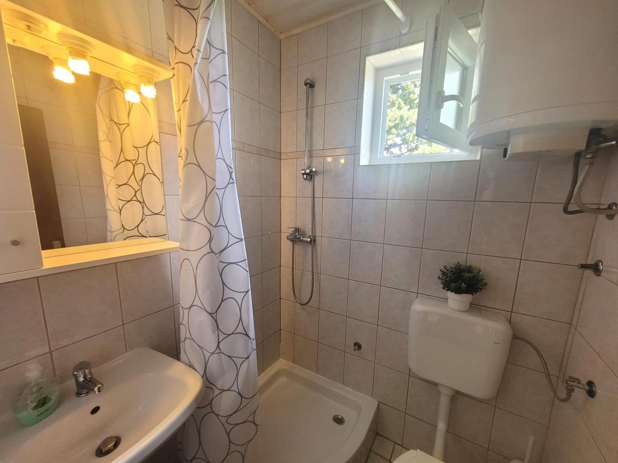 Apartments Blazevic Omisalj ภายนอก รูปภาพ