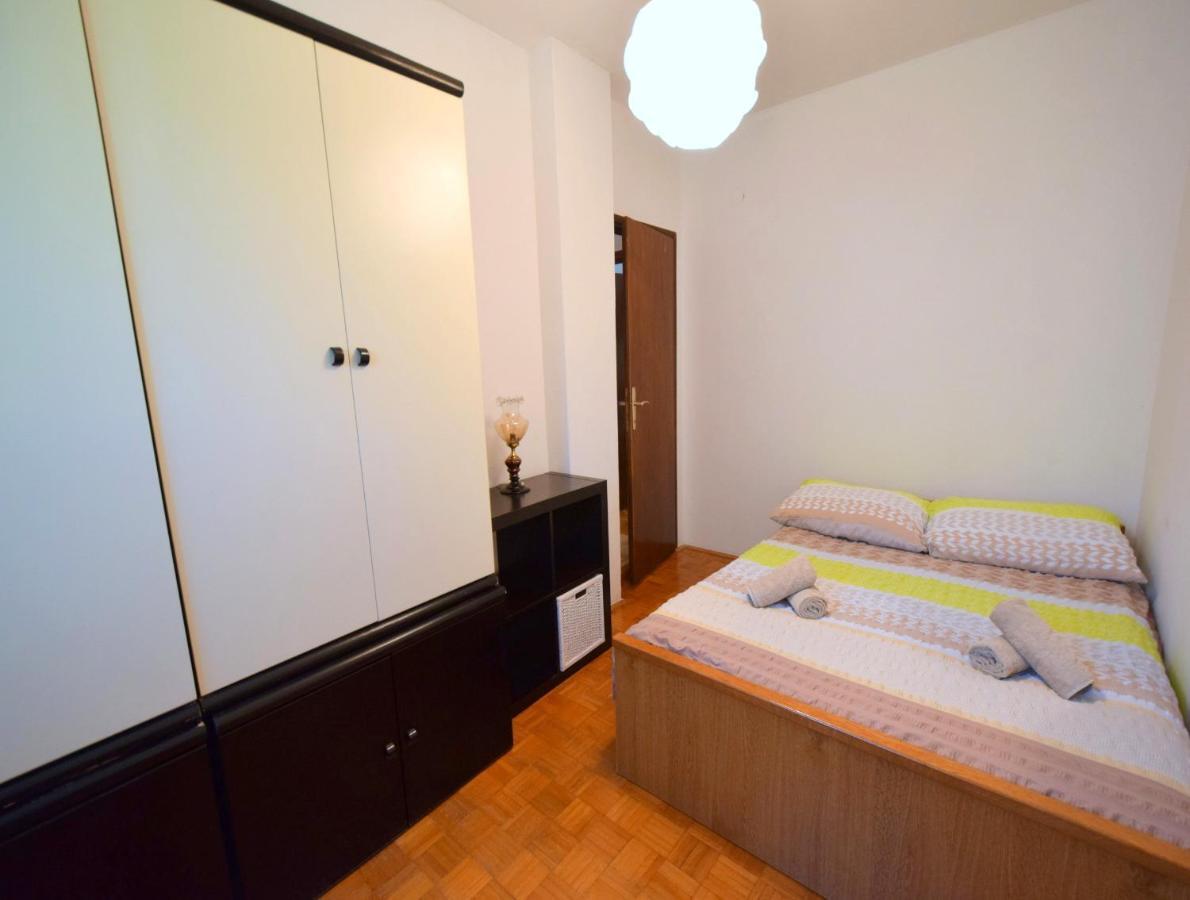 Apartments Blazevic Omisalj ภายนอก รูปภาพ