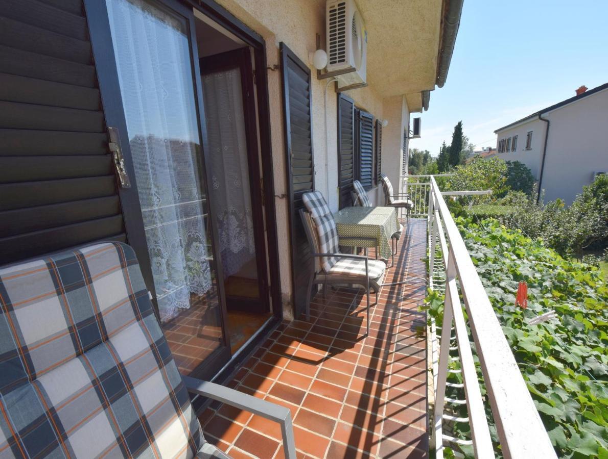 Apartments Blazevic Omisalj ภายนอก รูปภาพ
